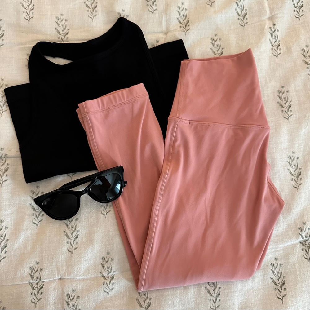 LULULEMON ALIGN 21” Size: 4